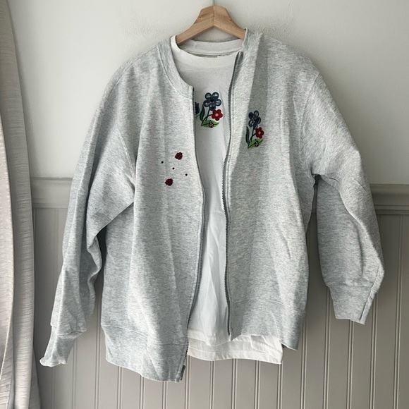 Jerzees Tops - Vintage Jerzees Fruit Of Loom Gray Embroidered Sweatshirt and Tee Set medium